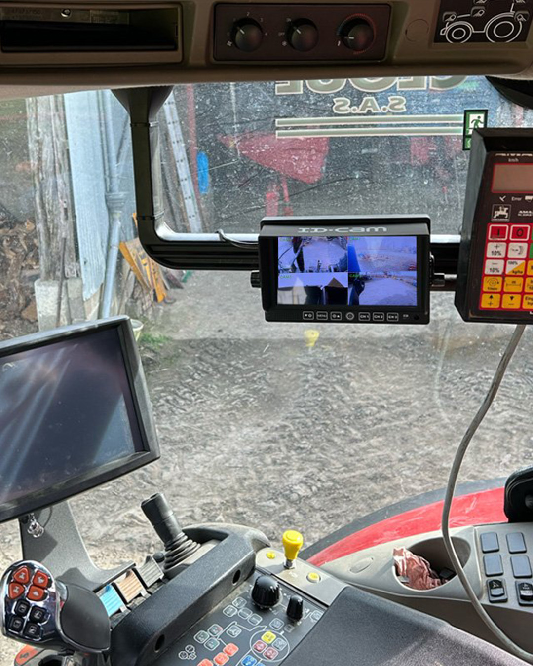 Installation moniteur caméra de recul ID.CAM sur tracteur